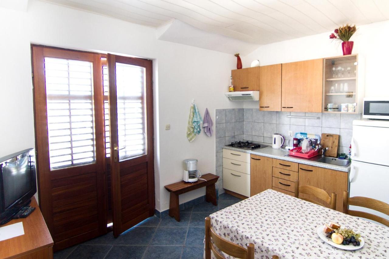Apartment Stomorska 8650A מראה חיצוני תמונה